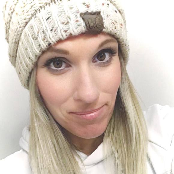 Profile Picture of Jessica Huth (@jrp1981) on Poshmark