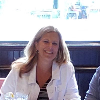 Profile Picture of Erin Carson Dewey (@msedewey) on Twitter