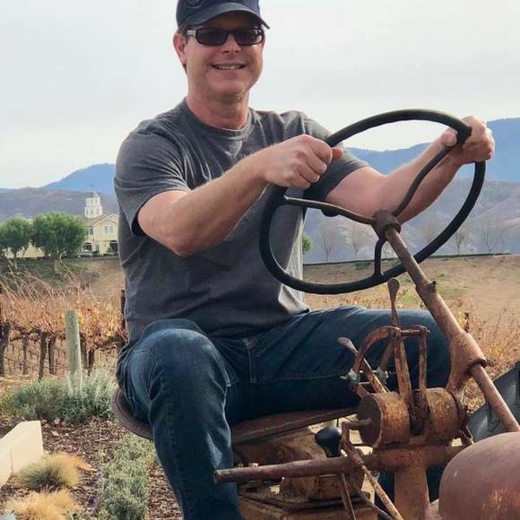 Profile Picture of Sean Fiedler (@fiedlersrf) on Poshmark