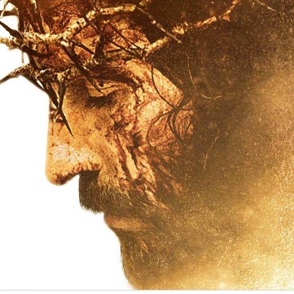 Profile Picture of Crissy Allen (@crissyaa) on Poshmark