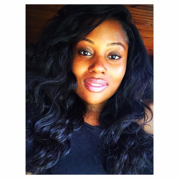 Profile Picture of Brianna Rutty (@azriel2012) on Poshmark