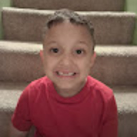 Profile Picture of Sergio Sergio (@aleashahoffman) on Poshmark