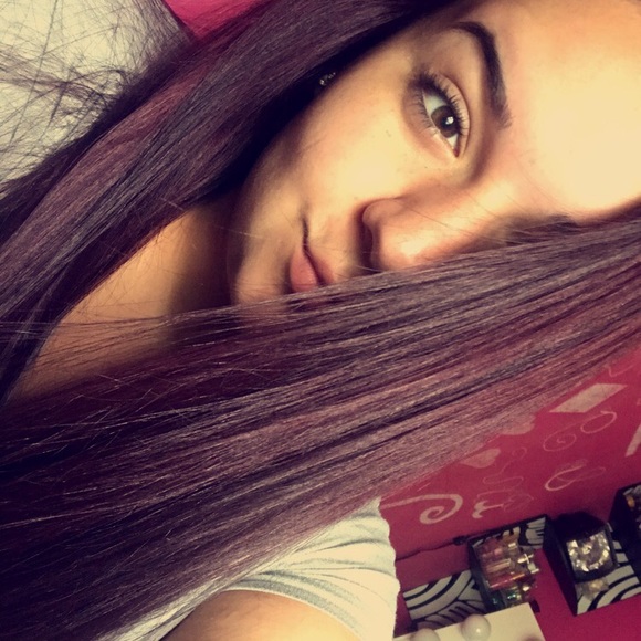 Sarah Meigel - Poshmark Profile Picture of Sarah Meigel (@sameigs) on Poshmark