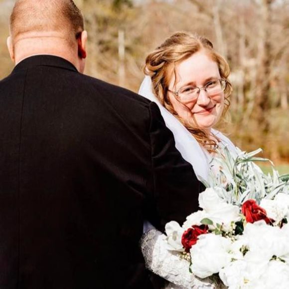 Thomas n Musser - Poshmark Profile Picture of Thomas n Musser (@thomasnjessica) on Poshmark