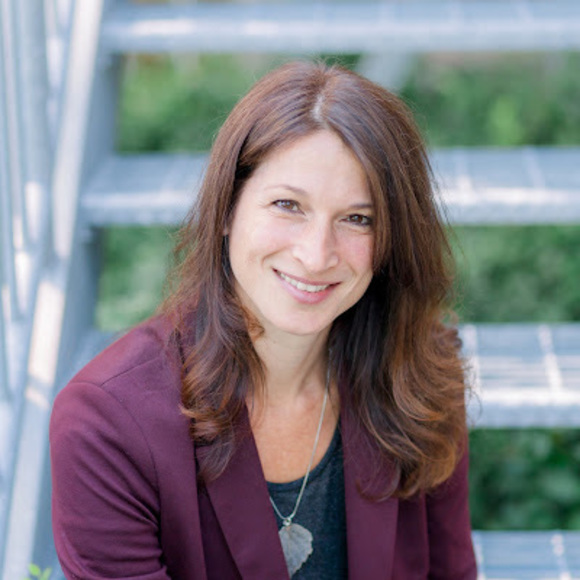 Profile Picture of Kim Banting (@kimbanting) on Poshmark