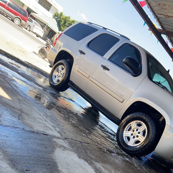 Profile Picture of Daniel Espinoza (@daninike98) on Poshmark