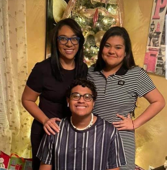 Profile Picture of Araceli R. benavides (@araru68) on Poshmark