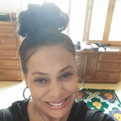 Profile Picture of Vicki Rhea Briscoe (@V_briscoe) on Twitter