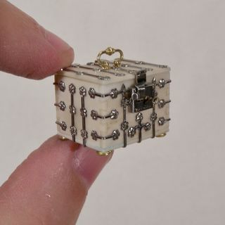Profile Picture of Toolhistorian (@wmrrobertsonminiatures) on Instagram