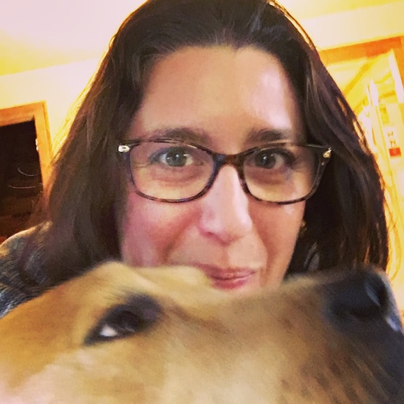 Profile Picture of Joelene Raleigh (@jojoraleigh) on Poshmark