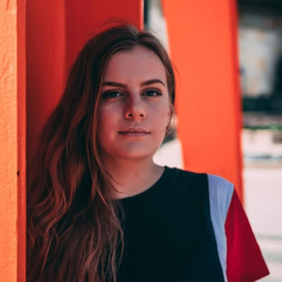 Profile Picture of Becca Cahak (@beccacahak) on Poshmark