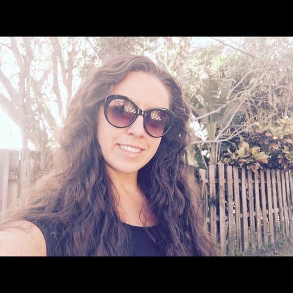 Profile Picture of Brandy Alexander (@brandisjane) on Poshmark