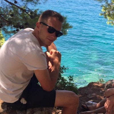 Profile Picture of Harry Marshall (@hmarshall1998) on Twitter