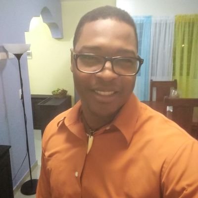 Profile Picture of Carlos Moris (@moris41) on Twitter