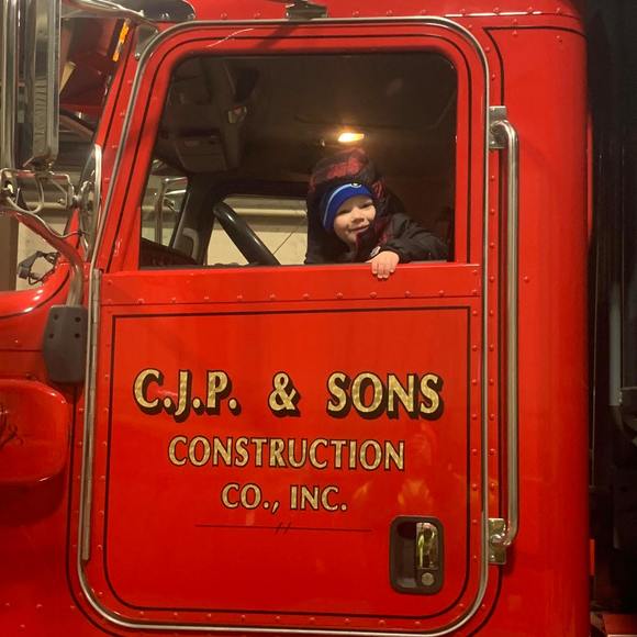 Profile Picture of Al Morteo (@admorteojr) on Poshmark