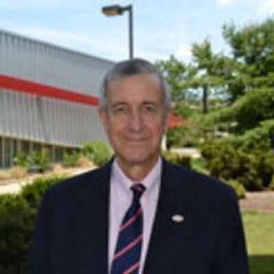 Profile Picture of Charles Howell (@clhowell01) on Twitter