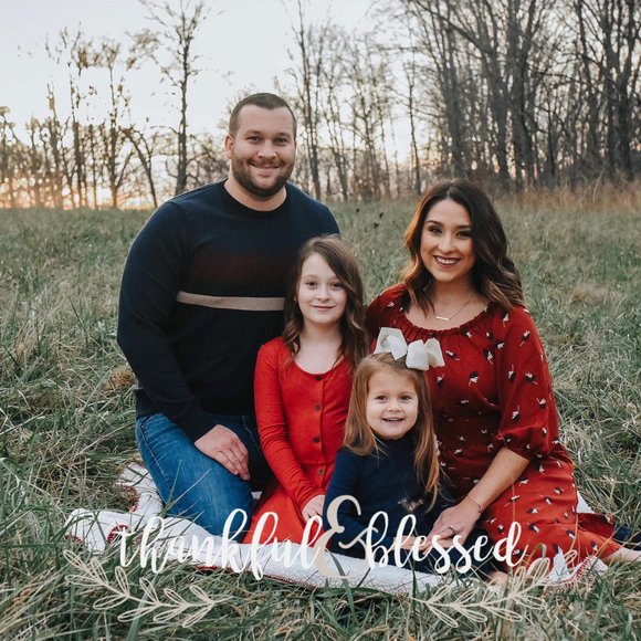 Profile Picture of Jerrica Mullins (@jerricawmullins) on Poshmark