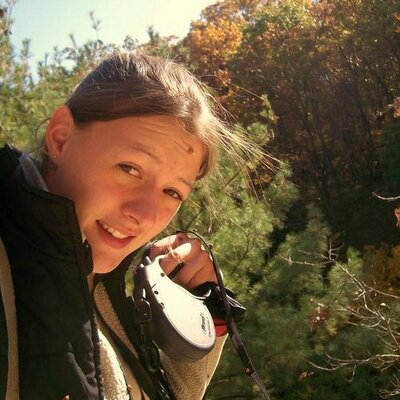 Profile Picture of Amanda Zeller (@@littlezeller) on Twitter