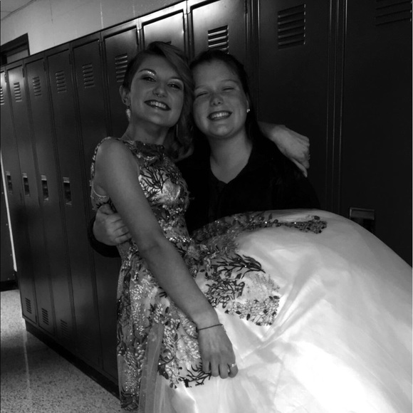 Profile Picture of Jennalee Bramble (@jennab1414) on Poshmark