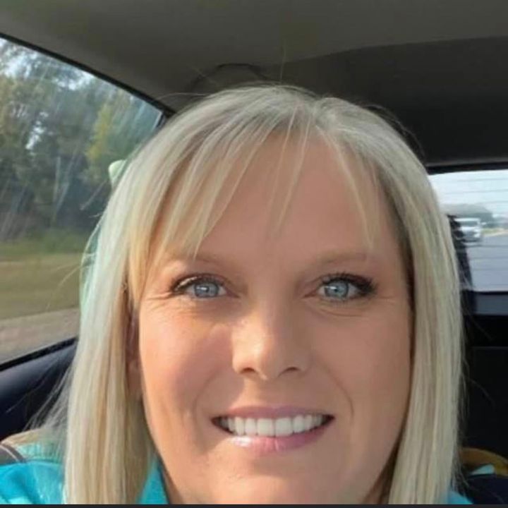 Stephanie Munsinger - Tiktok Profile Picture of Stephanie Munsinger (@stephanie_munsinger) on Tiktok