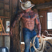 Profile Picture of Justin Michaels (@pizzaoffthatboo) on Youtube