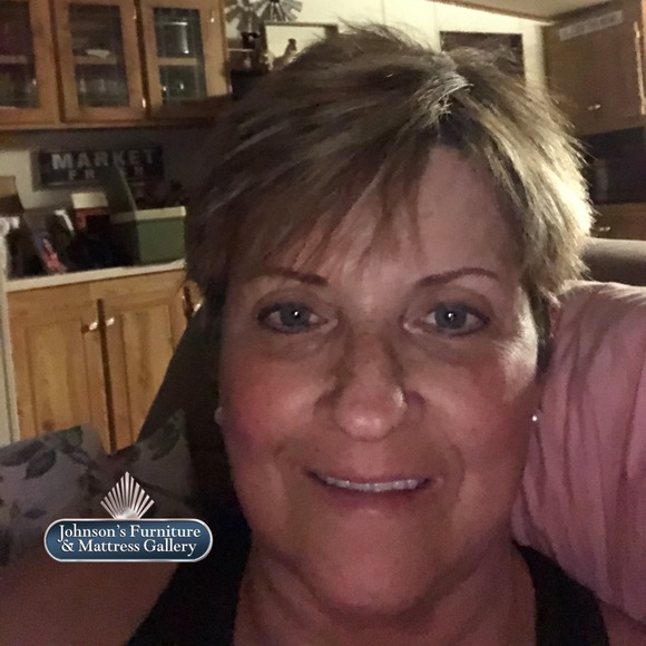 Profile Picture of Marilyn Sepulvado (@pompoms1) on Poshmark