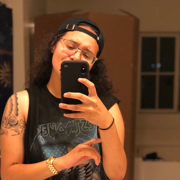 Profile Picture of Cynthia Govea (@cgo7) on Poshmark