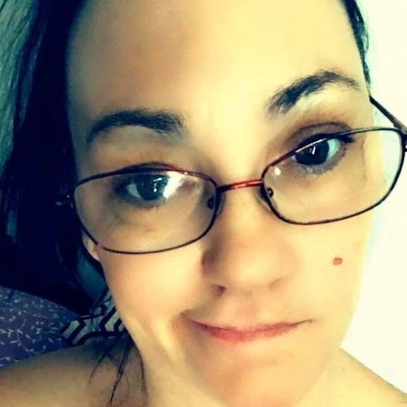 Profile Picture of Robin Parker (@robin2773) on Poshmark