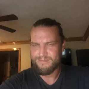 Profile Picture of tonyslone752 (@tonyslone752) on Tiktok