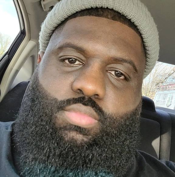 Profile Picture of Low key Mike (@moneymike86) on Poshmark