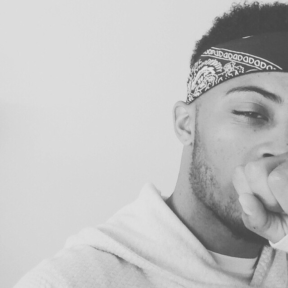 Dylan Moody - Poshmark Profile Picture of Dylan Moody (@moodhist) on Poshmark