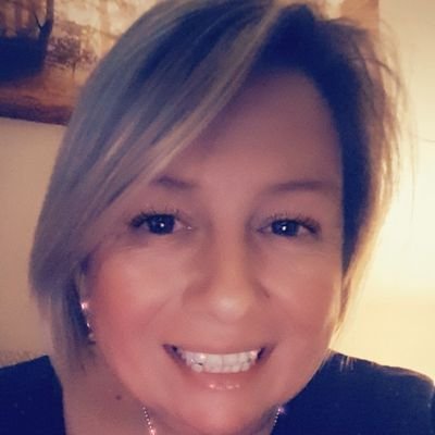 Profile Picture of Sandra Davies (@dorisdavies1973) on Twitter