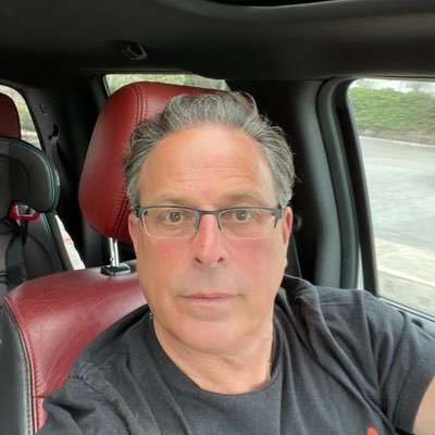Profile Picture of Stephen Carpentieri (@stephen_carpi) on Twitter