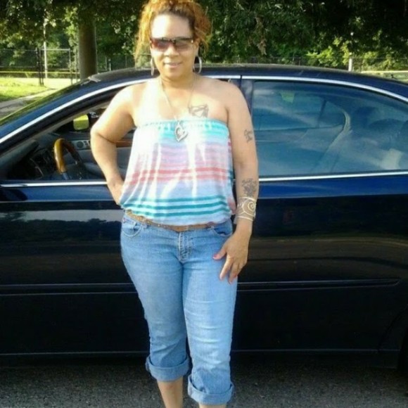 Profile Picture of Cynthia Branch (@cbranch17) on Poshmark