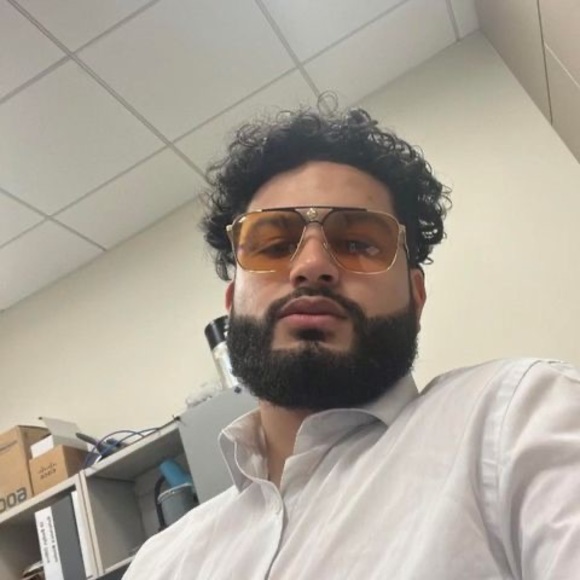 Profile Picture of Sufian Yahya (@sufianyahya) on Poshmark