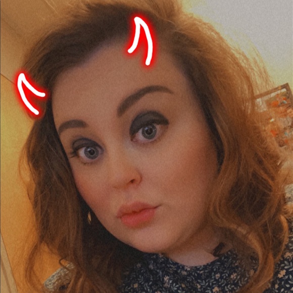 Profile Picture of Tori Cook (@torirandall) on Poshmark