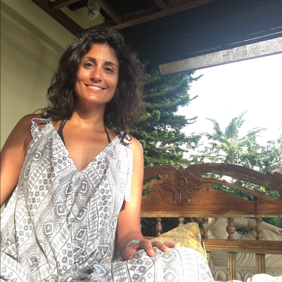 Profile Picture of Jenny Gabriel (@sheabriel) on Poshmark