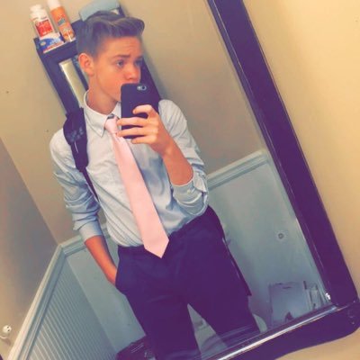 Profile Picture of Colby Gayton (@th3r3al_savag3) on Twitter