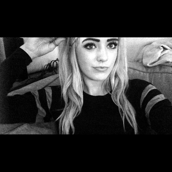 Profile Picture of Emily Mccreery (@emilymccreery6) on Poshmark