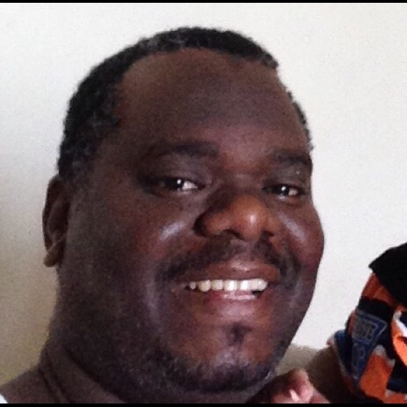 Profile Picture of Abdelmoneim Mohamed (@kolof777) on Poshmark