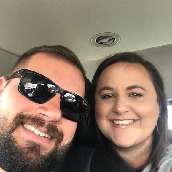 Profile Picture of Amanda Bradsher (@amandabradsher) on Poshmark