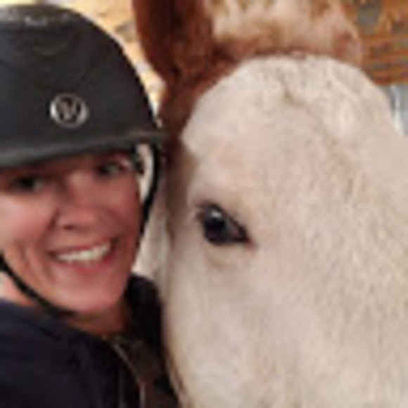 Profile Picture of Kirstin Pamboris (@kirstinpamboris) on Poshmark