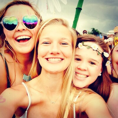 Profile Picture of Catherine Considine (@cnoel10) on Twitter