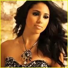 Profile Picture of Jasmine Finch (@JazzbearJ) on Twitter