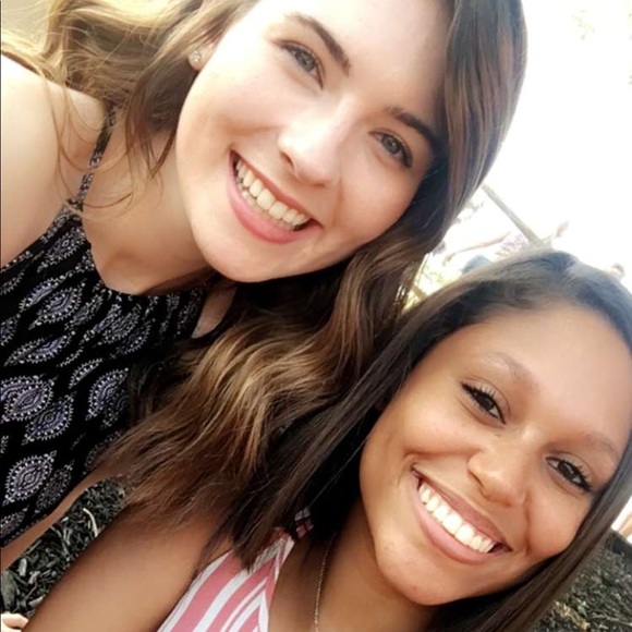 Profile Picture of Taylor Mcquarters (@t_mcquarters) on Poshmark