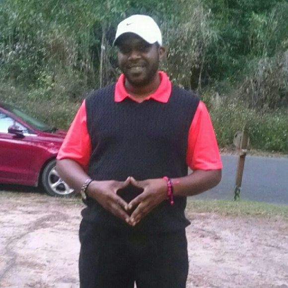 Profile Picture of James Cosby (@jcosby340) on Poshmark