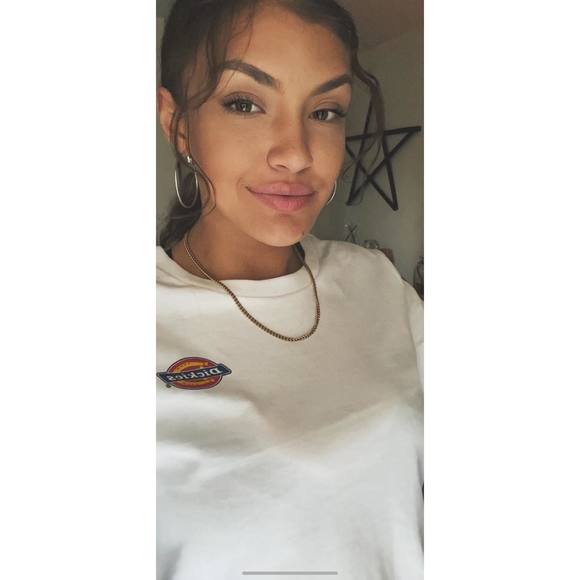 Ashley Figaro - Poshmark Profile Picture of Ashley Figaro (@ashleyfigaro) on Poshmark