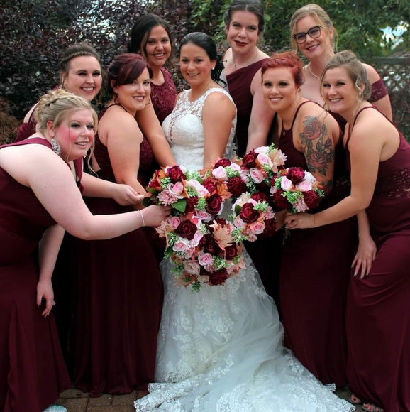 Profile Picture of Ashley Pflugh (@winkler714) on Poshmark