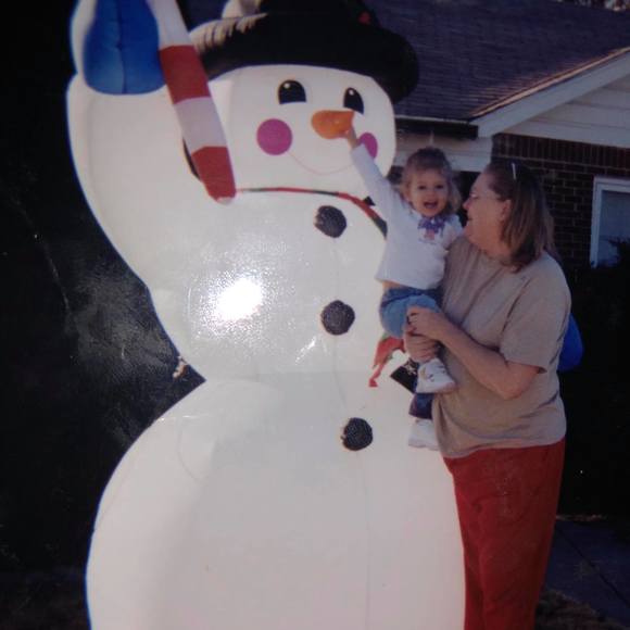 Profile Picture of Hailey Goode (@haileygoode) on Poshmark