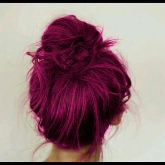 Profile Picture of Daphne Cruz (@tutania_luna) on Poshmark